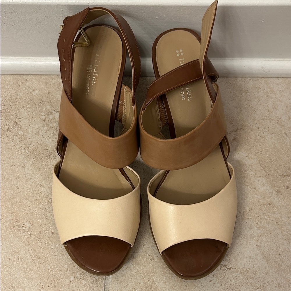 Naturalizer Tan and Cream Sandals